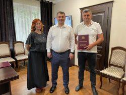 Три сотрудника больницы получили награды от Минздрава КБР